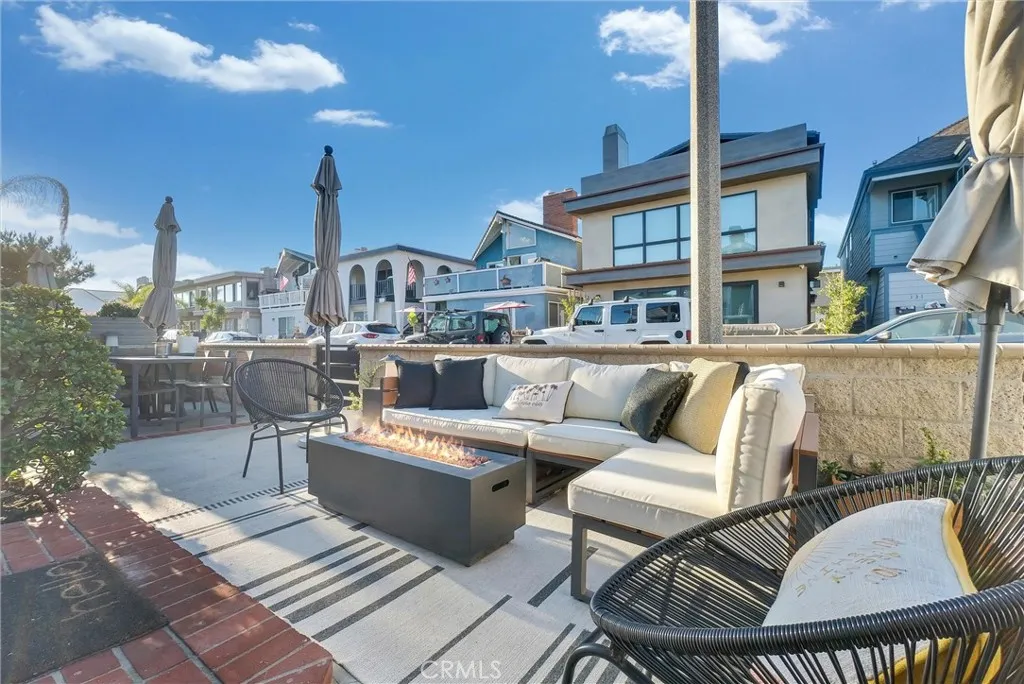 Newport Beach, CA 92663