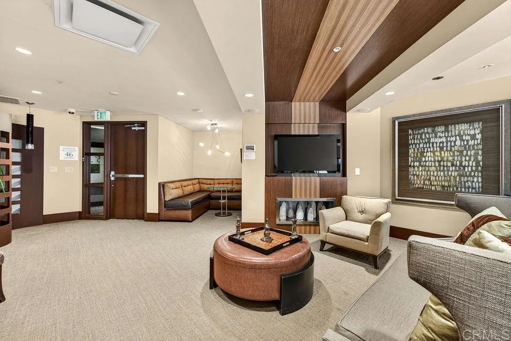 https://cdn.realtyfeed.com/cdn/127/306721192/8d2cbf7c0f23d05bbf63f9924a43cd2b.webp