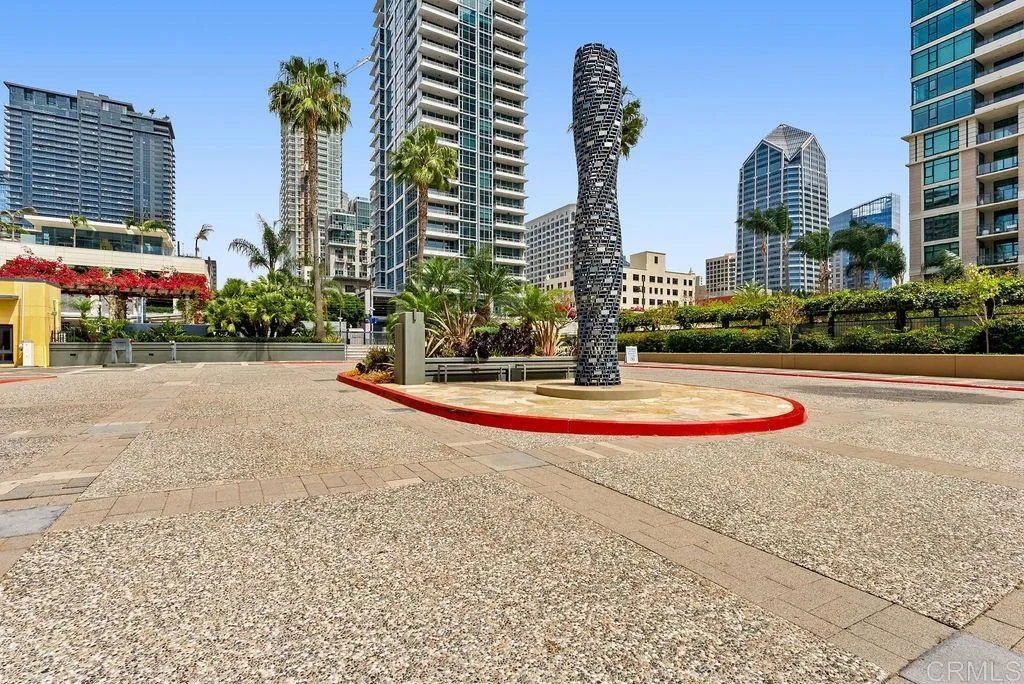 https://cdn.realtyfeed.com/cdn/127/306721192/c21e5a629808ed8581a4fc700baa10ee.webp