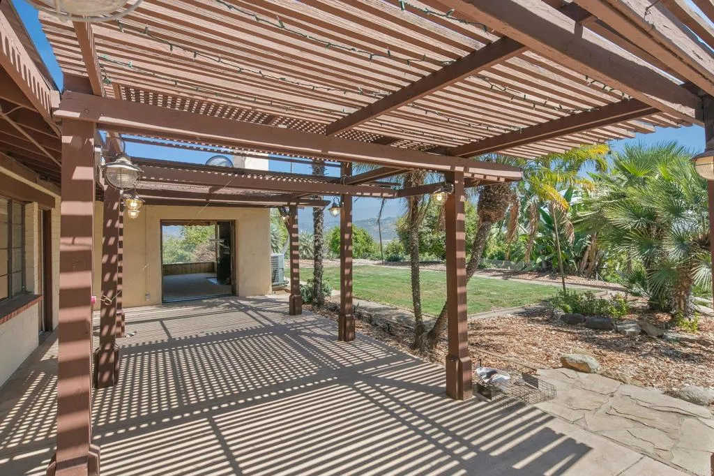 https://cdn.realtyfeed.com/cdn/127/306721200/3ec459d6256600fa3576da9d20cb5103.webp
