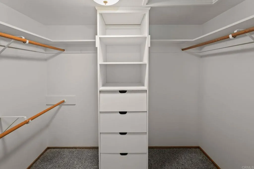 https://cdn.realtyfeed.com/cdn/127/306721200/9fff500dbbb0e98aeebbddeda437245b.webp