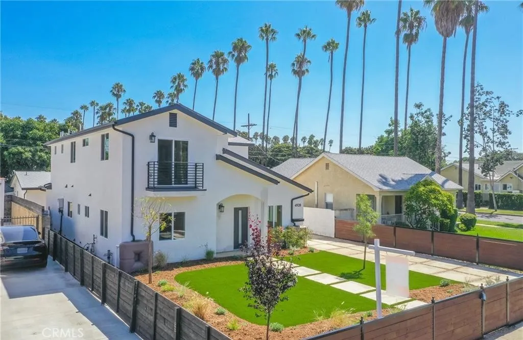 Los Angeles, CA 90043