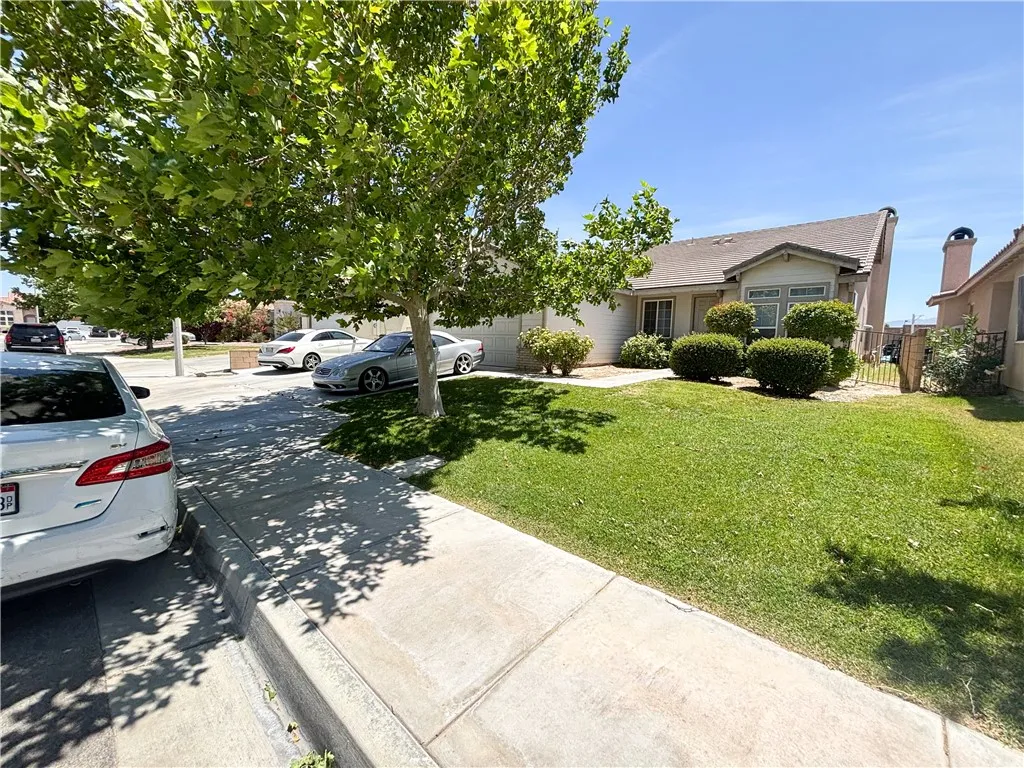 Lancaster, CA 93536