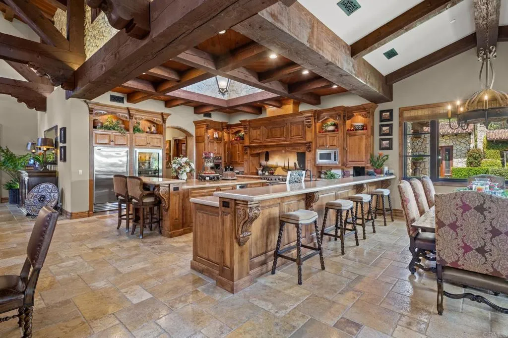 https://cdn.realtyfeed.com/cdn/127/306721288/0feae3fc28614d69b40063aea689cdb0.webp