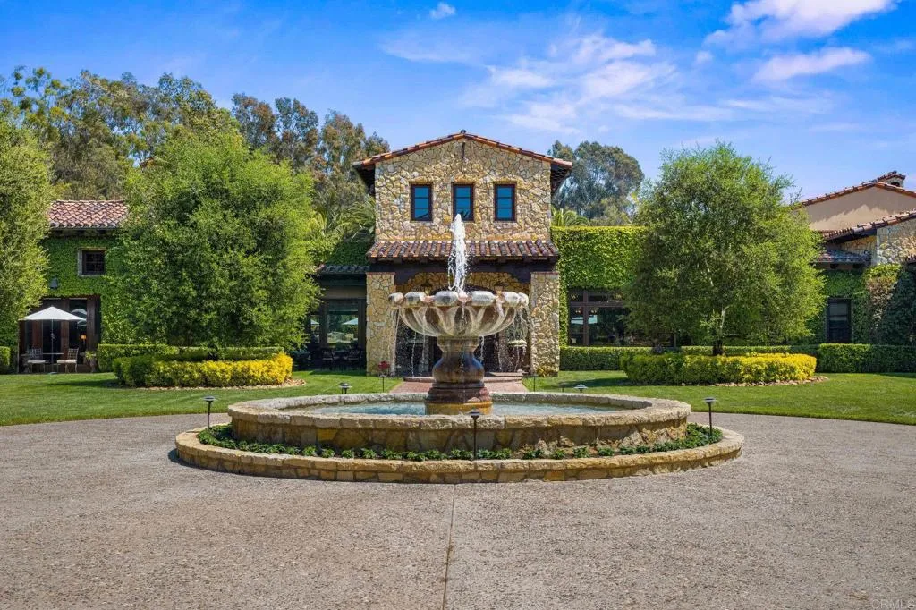https://cdn.realtyfeed.com/cdn/127/306721288/2ce07110d8fc58a3cc26353ed65d2d69.webp