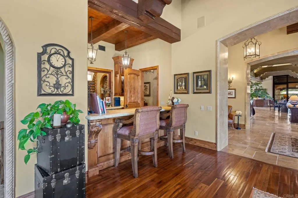 https://cdn.realtyfeed.com/cdn/127/306721288/af0e8a08d0a0abc31d78b023b413437b.webp