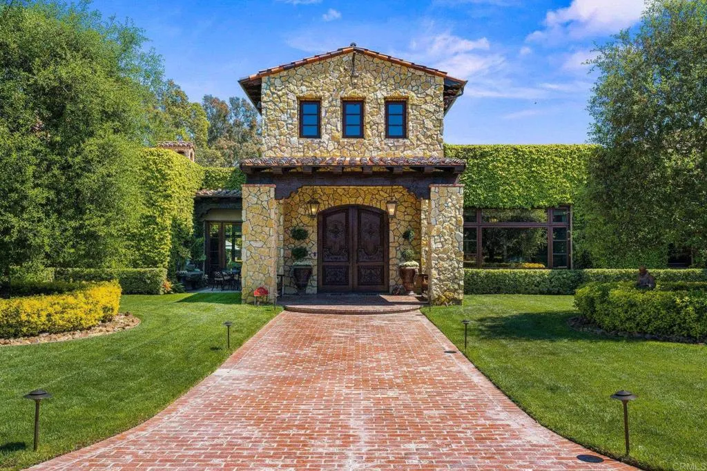 https://cdn.realtyfeed.com/cdn/127/306721288/b0a119a1395f1adc6fbc9e55384fa9f3.webp