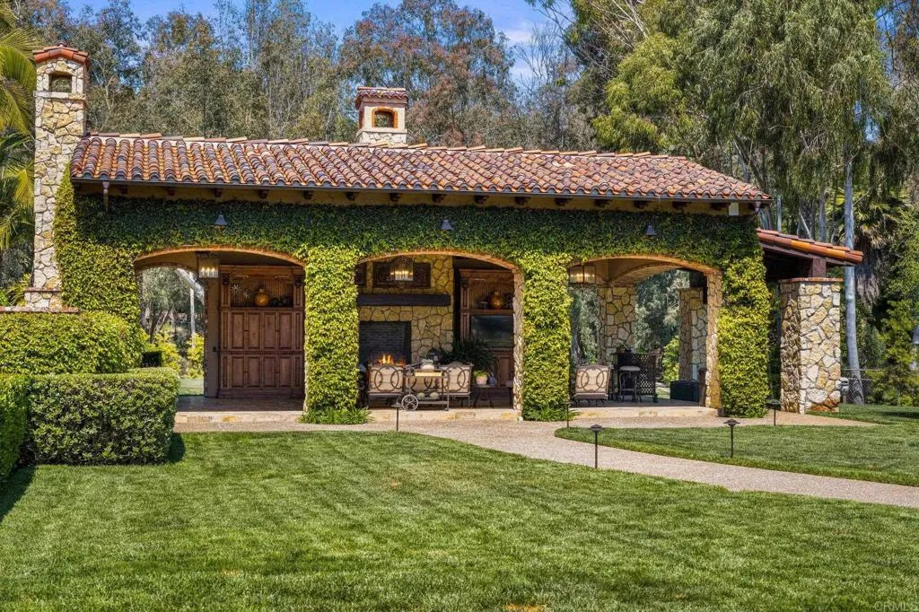 https://cdn.realtyfeed.com/cdn/127/306721288/c16ab15461d7578b42d2817362222b60.webp