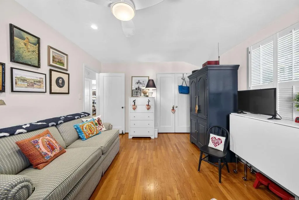 https://cdn.realtyfeed.com/cdn/127/306721350/116d205dfb99d669672bc34f781cda18.webp