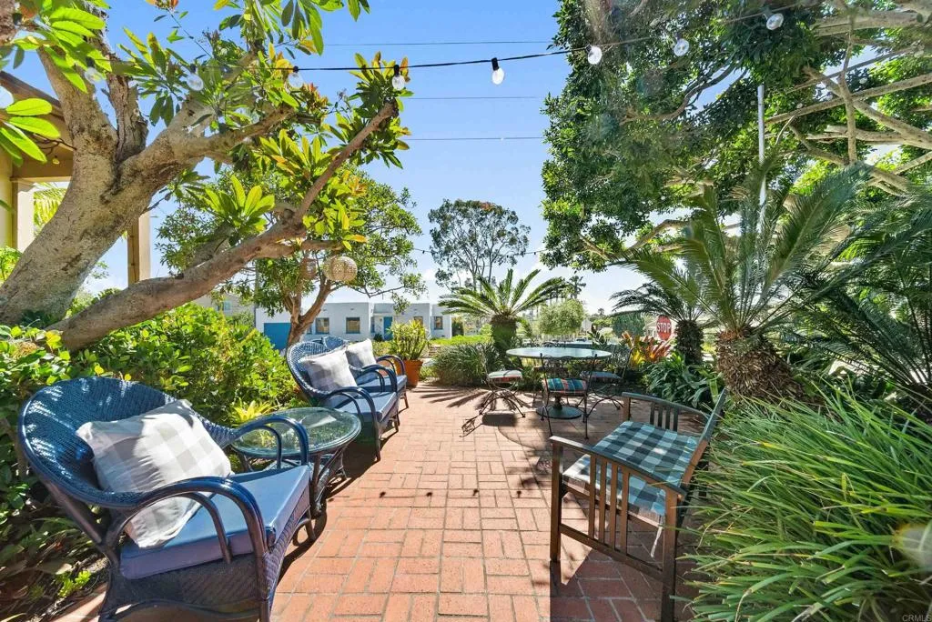 https://cdn.realtyfeed.com/cdn/127/306721350/2217e2f606e6687a781cab74d2016075.webp
