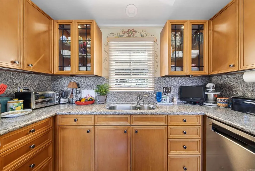 https://cdn.realtyfeed.com/cdn/127/306721350/2421b3bfe1dd17fa4eab5f8416634733.webp