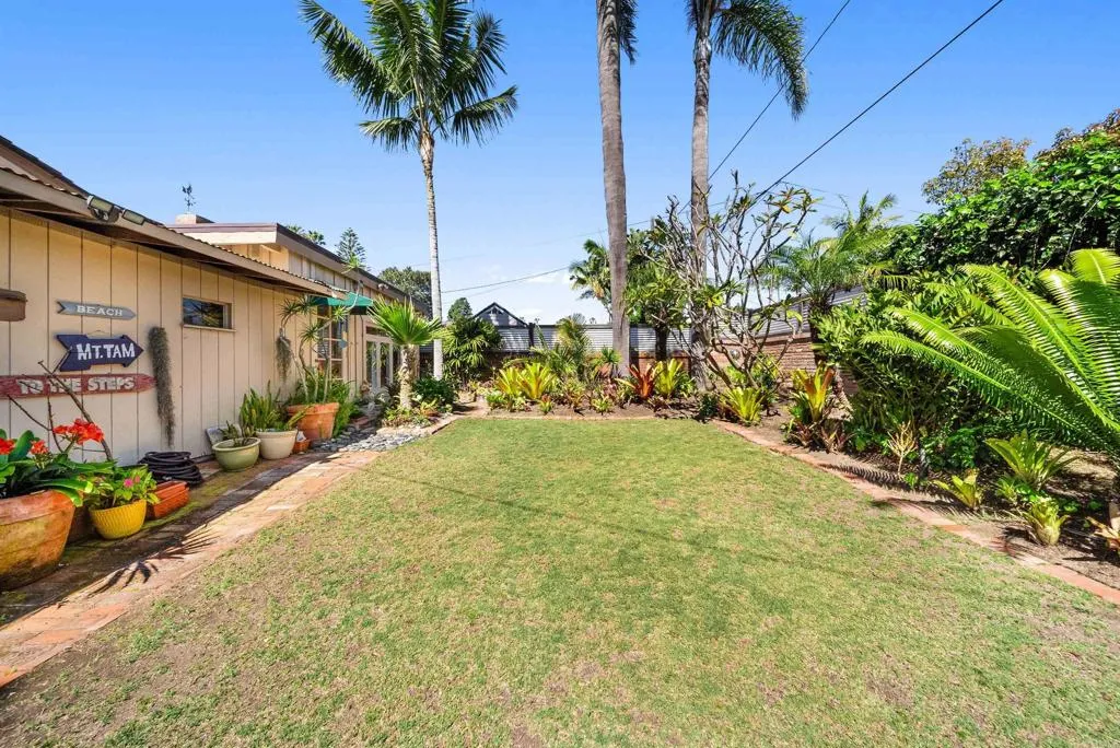 https://cdn.realtyfeed.com/cdn/127/306721350/decf891fb10155043bf1da633f50112e.webp