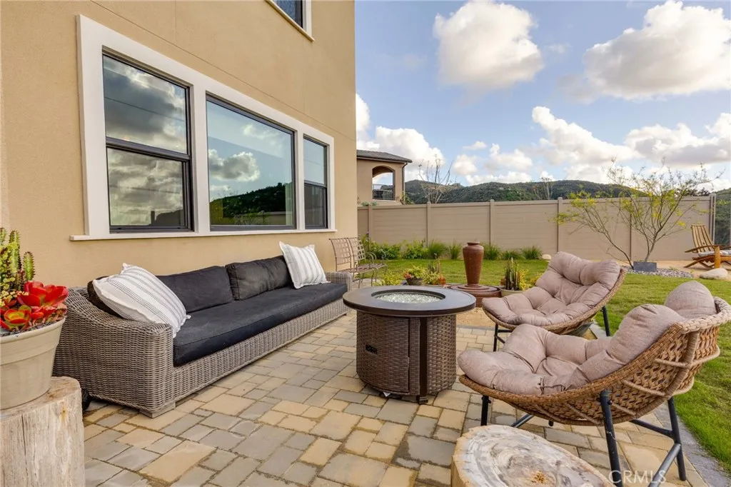 https://cdn.realtyfeed.com/cdn/127/306721394/450f4ea5cc9657d951c419b8f642b70f.webp