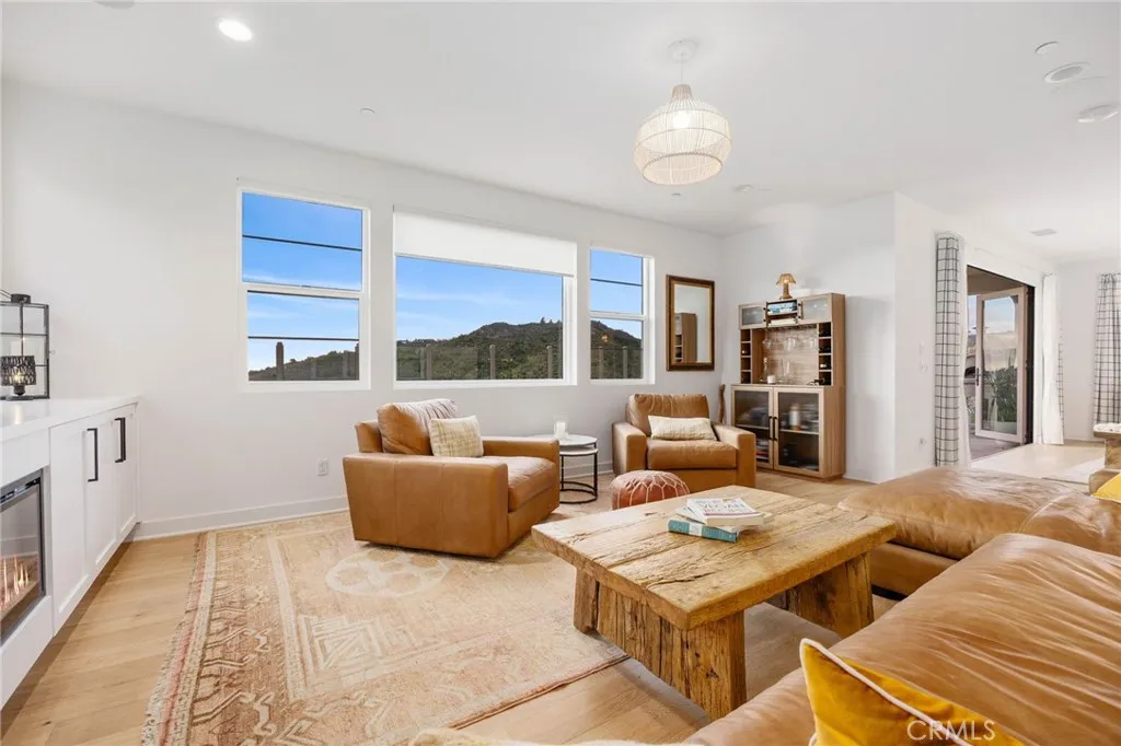 https://cdn.realtyfeed.com/cdn/127/306721394/6d0895eb8c71b5e46d0900707b878f9d.webp