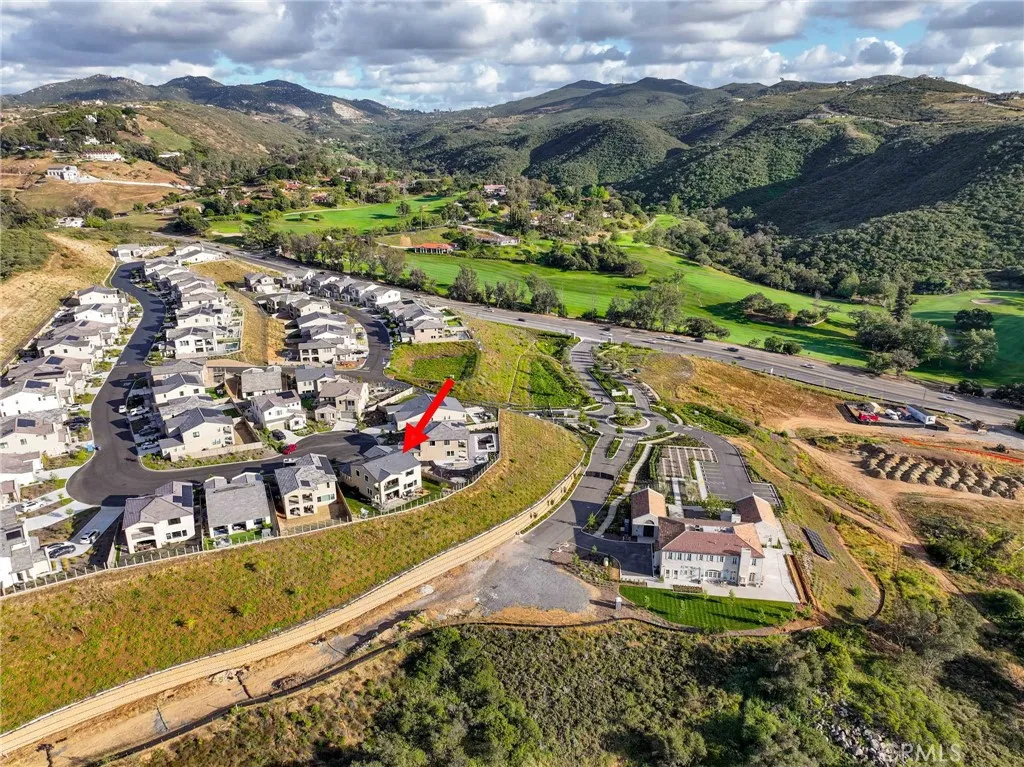 https://cdn.realtyfeed.com/cdn/127/306721394/f50a6c676f6d49e17c27ab13dc4c5190.webp