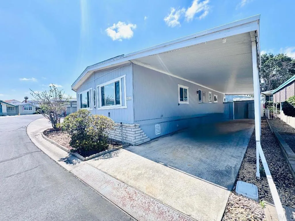 https://cdn.realtyfeed.com/cdn/127/306721406/13905ebb9dcdc4c5556608f70ab72ddb.webp
