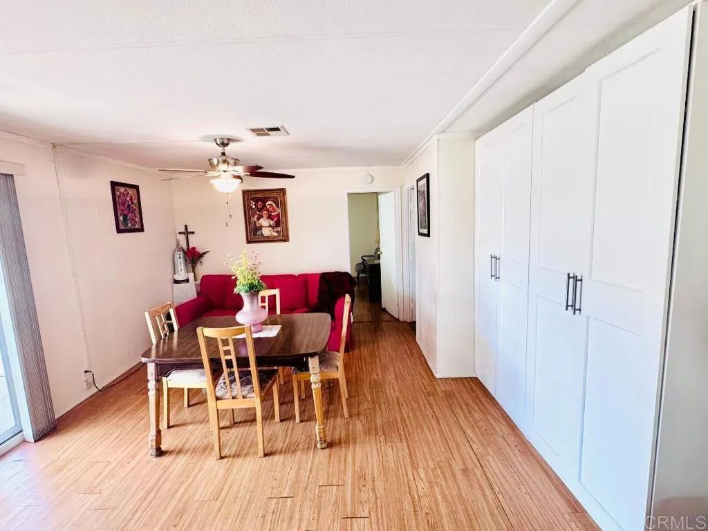 https://cdn.realtyfeed.com/cdn/127/306721406/526e697cd021545daf87d59d39b00901.webp