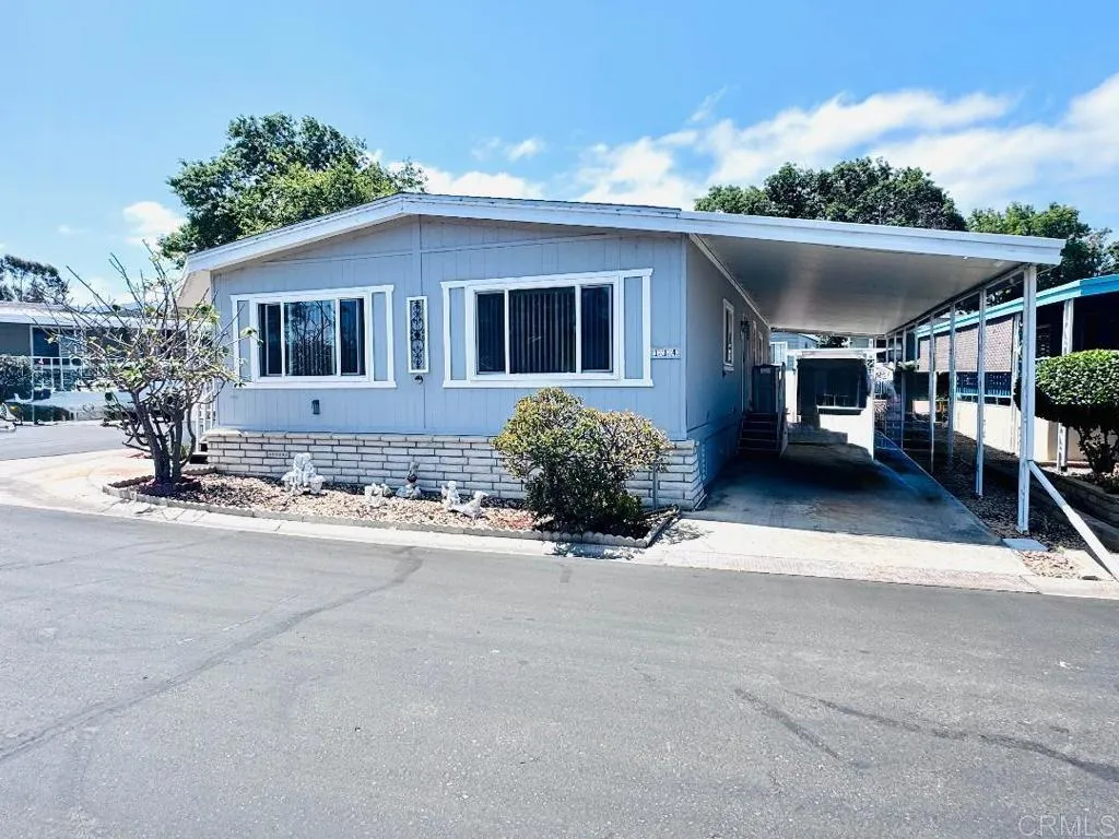 https://cdn.realtyfeed.com/cdn/127/306721406/7d126470ff62297f86df26527f06bdef.webp