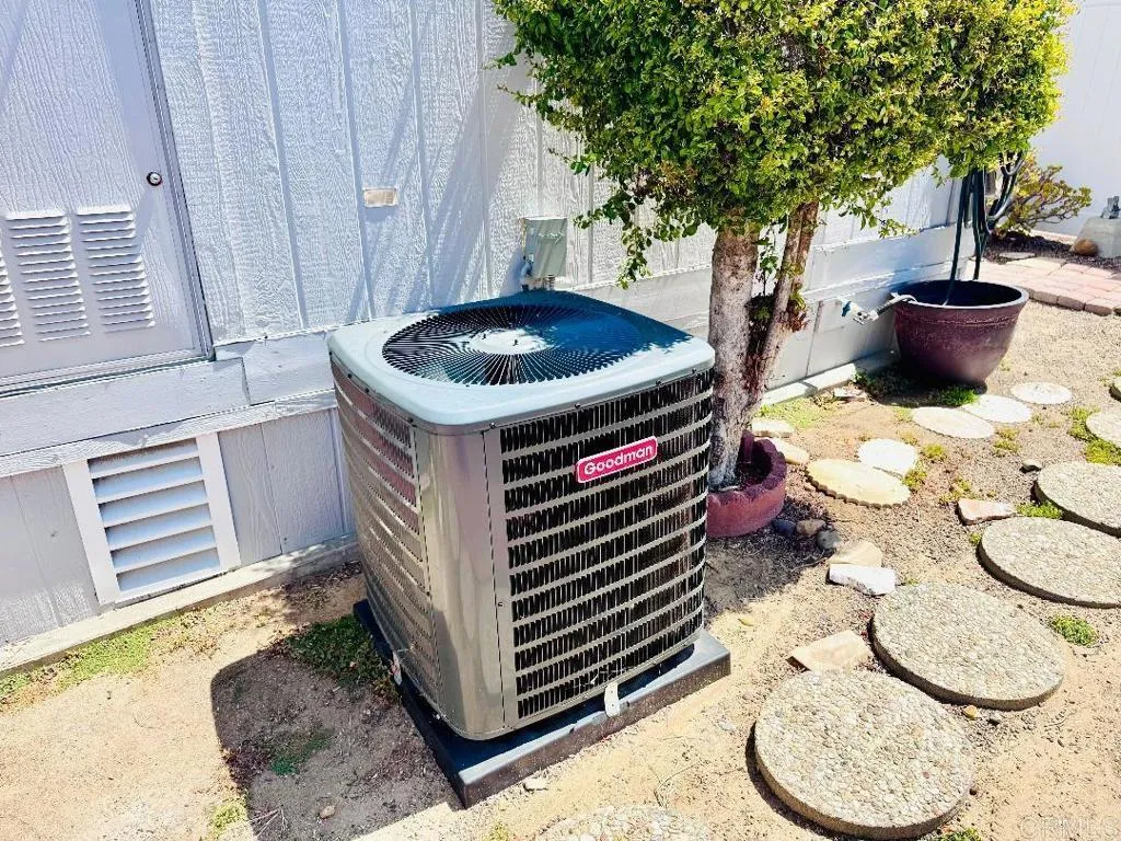 https://cdn.realtyfeed.com/cdn/127/306721406/b954efab77cb1cf10cb58be06019a832.webp