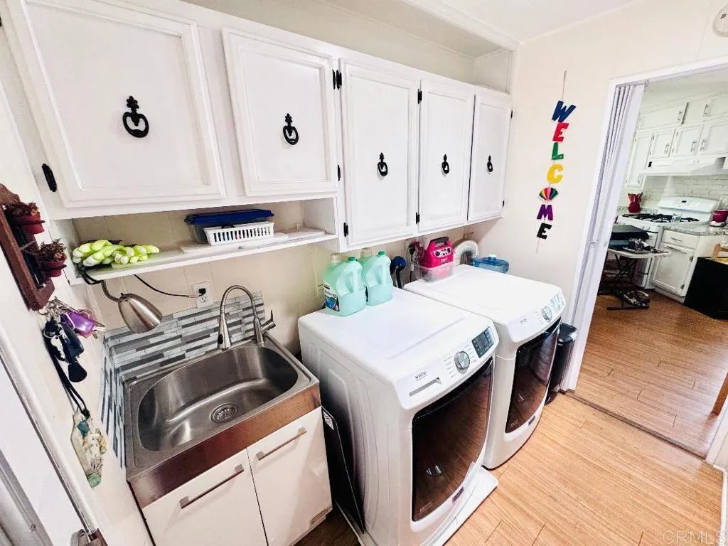 https://cdn.realtyfeed.com/cdn/127/306721406/bcba3eeb108fc2969ed3ce40a47d4b03.webp