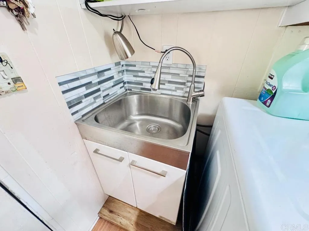 https://cdn.realtyfeed.com/cdn/127/306721406/f1e009b53ca3d8531a22c61b7bbdab1e.webp