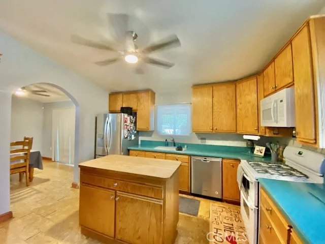 5971 Rose Ellen, 29 Palms, CA 92277 - Photo 4 of 15, 29 Palms, CA
