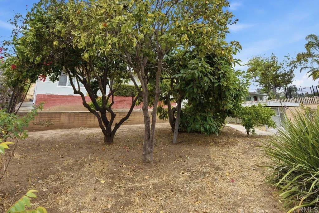 https://cdn.realtyfeed.com/cdn/127/306721456/405800004bf7a590d79fe52f7c1ebbdd.webp