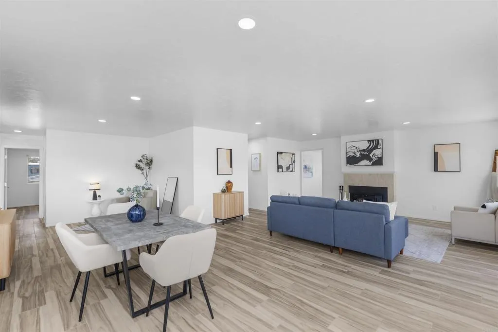 https://cdn.realtyfeed.com/cdn/127/306721457/054488022455ab7ac5654aa445bc1584.webp