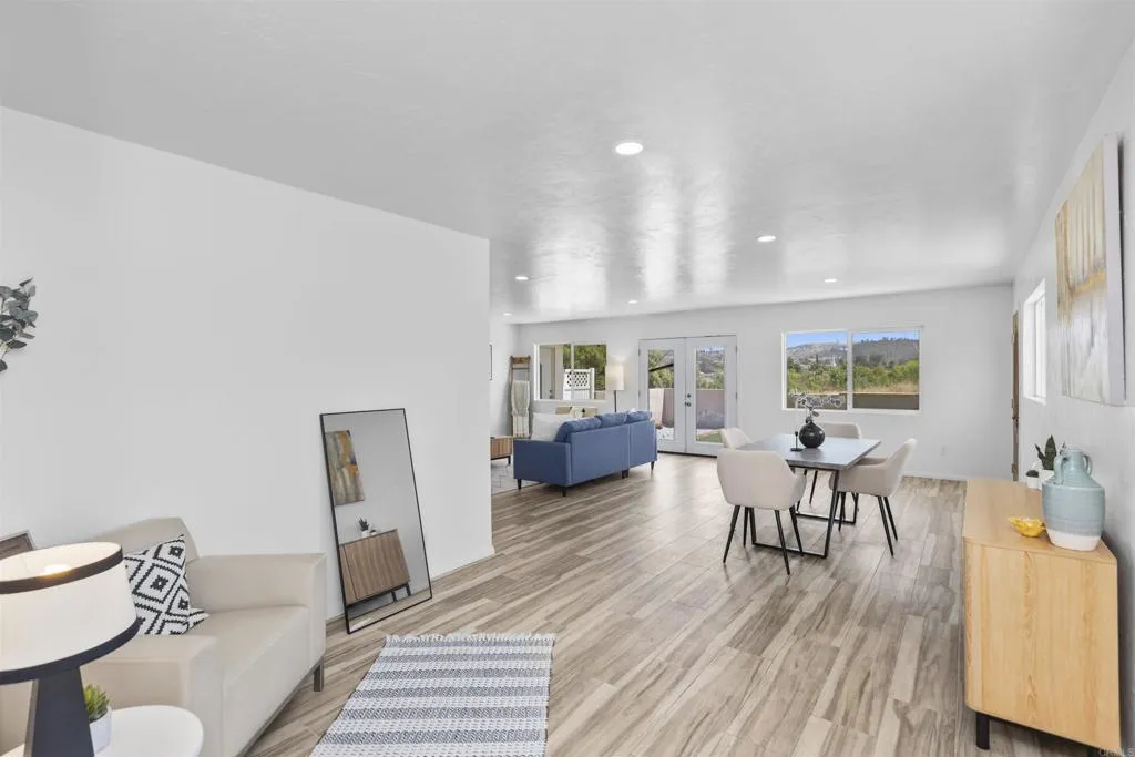 https://cdn.realtyfeed.com/cdn/127/306721457/28ba32b3b37d9d02f03e534bc60fc21f.webp