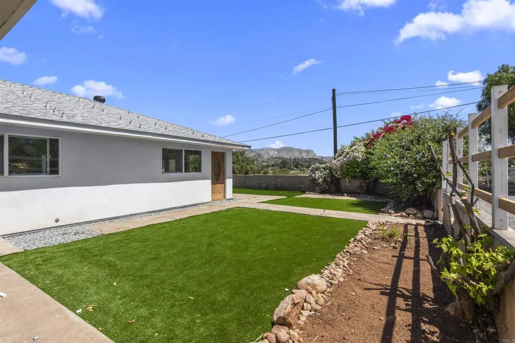 https://cdn.realtyfeed.com/cdn/127/306721457/491972da54f52fa8a025242845a9739d.webp