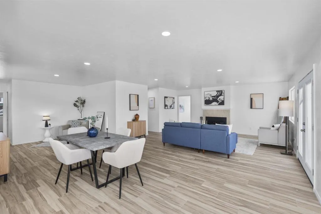 https://cdn.realtyfeed.com/cdn/127/306721457/4abdc6ec04713188da4e33f9732f21bd.webp