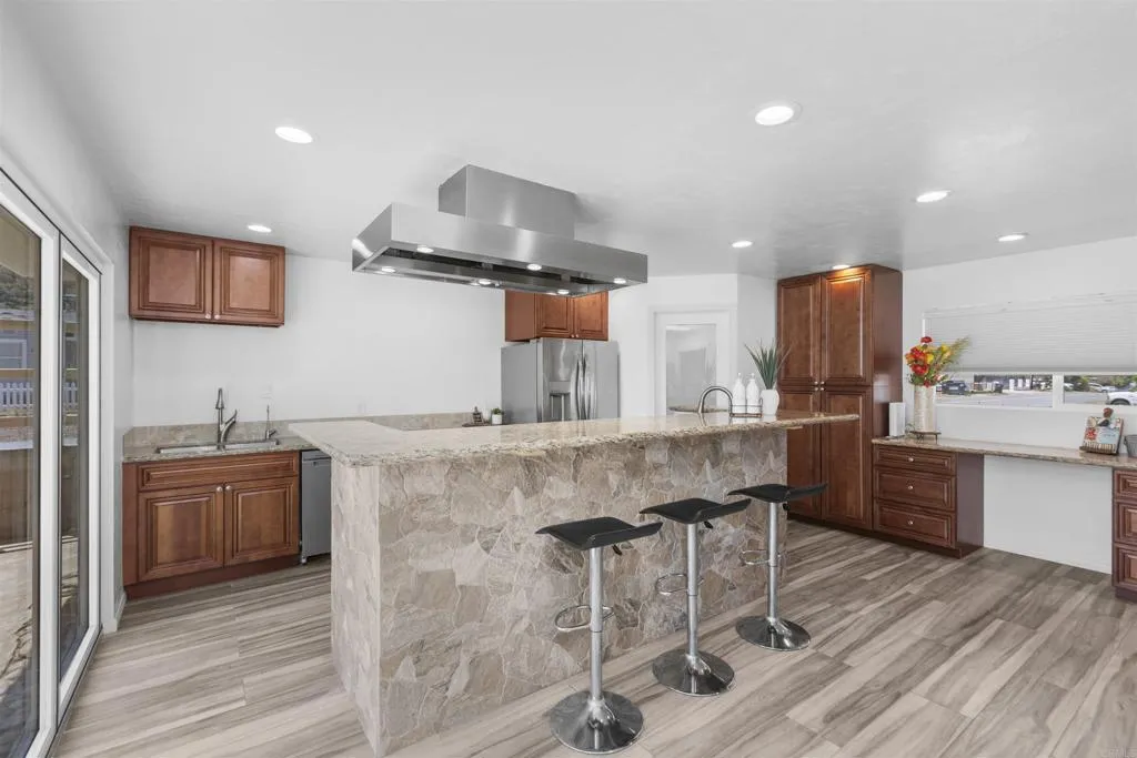 https://cdn.realtyfeed.com/cdn/127/306721457/67e13ed8a09eaf3af80aa52878a91835.webp