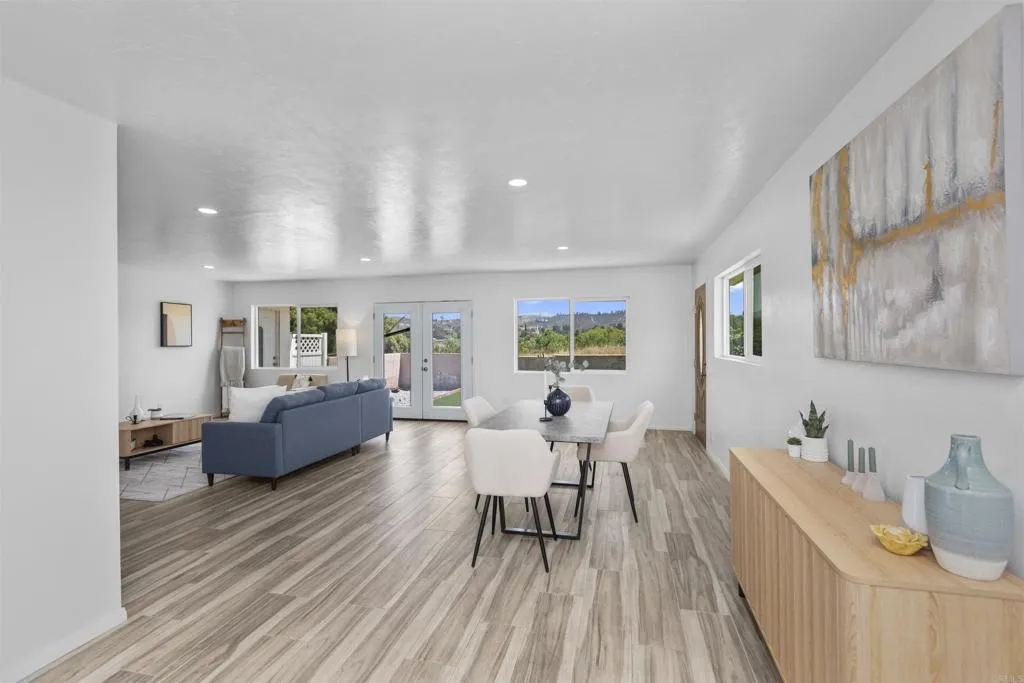 https://cdn.realtyfeed.com/cdn/127/306721457/80e6345648f14fea9ad993bf062367da.webp