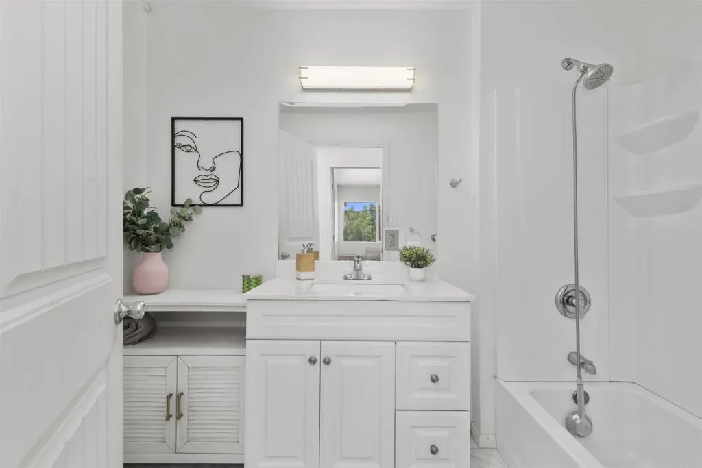 https://cdn.realtyfeed.com/cdn/127/306721457/991717c79dd3715da25fcb08ea0626c9.webp