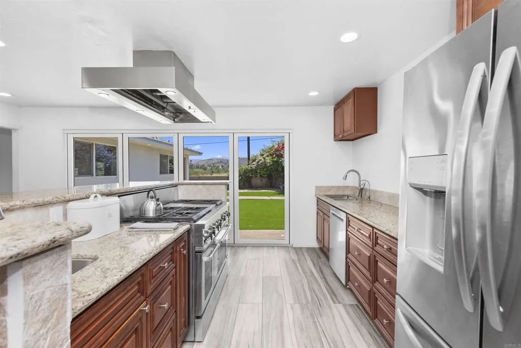 https://cdn.realtyfeed.com/cdn/127/306721457/b81d780f95ee629a3d460e1641123e9e.webp