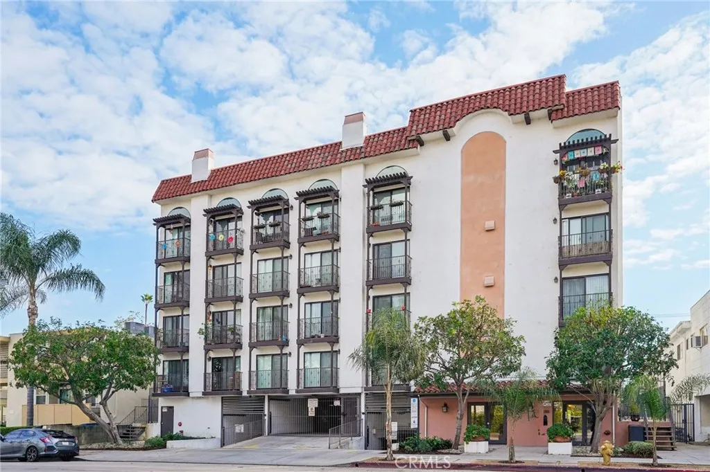 West Toluca Lake, CA 91602