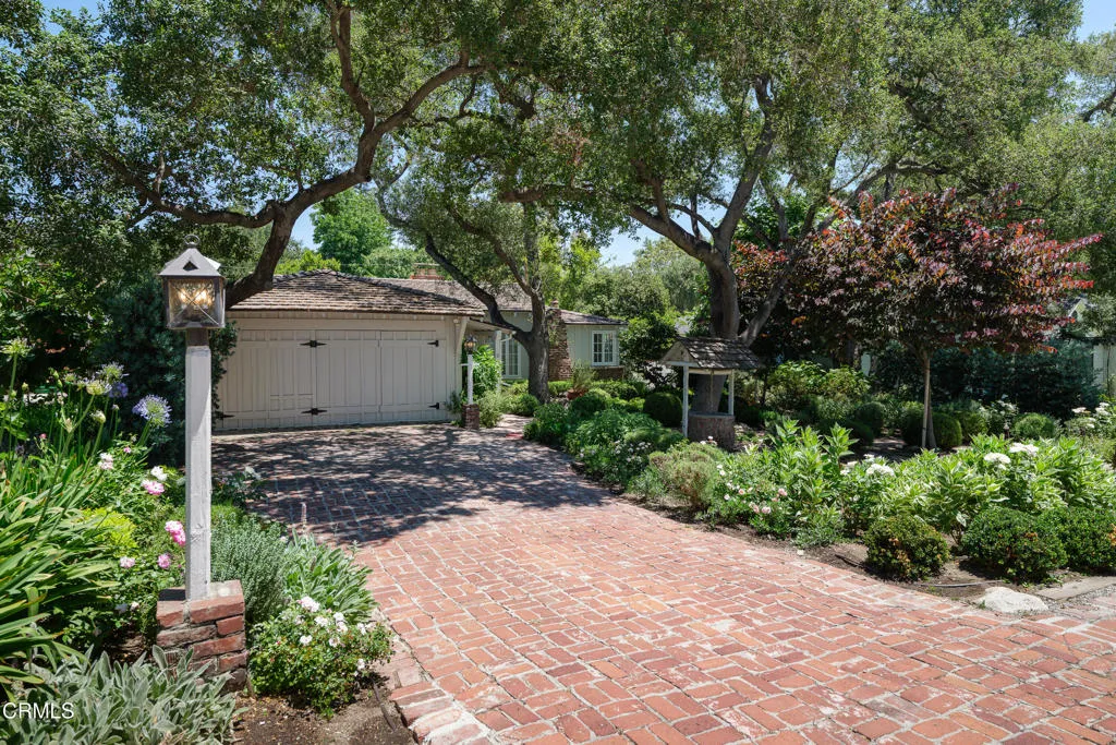 La Canada Flintridge, CA 91011