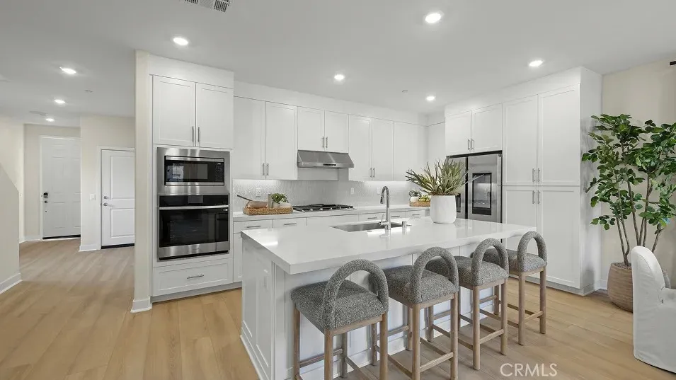 Santa Paula, CA 93060