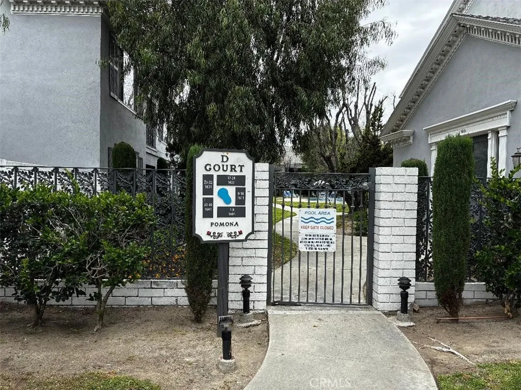 Fullerton, CA 92832