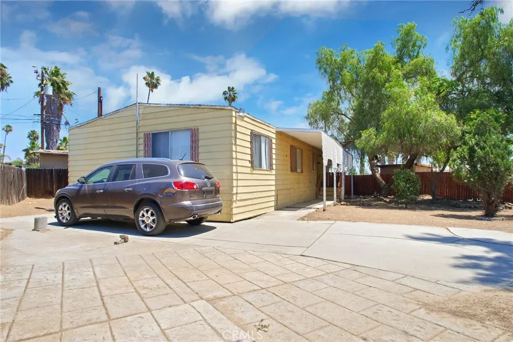 Perris, CA 92570