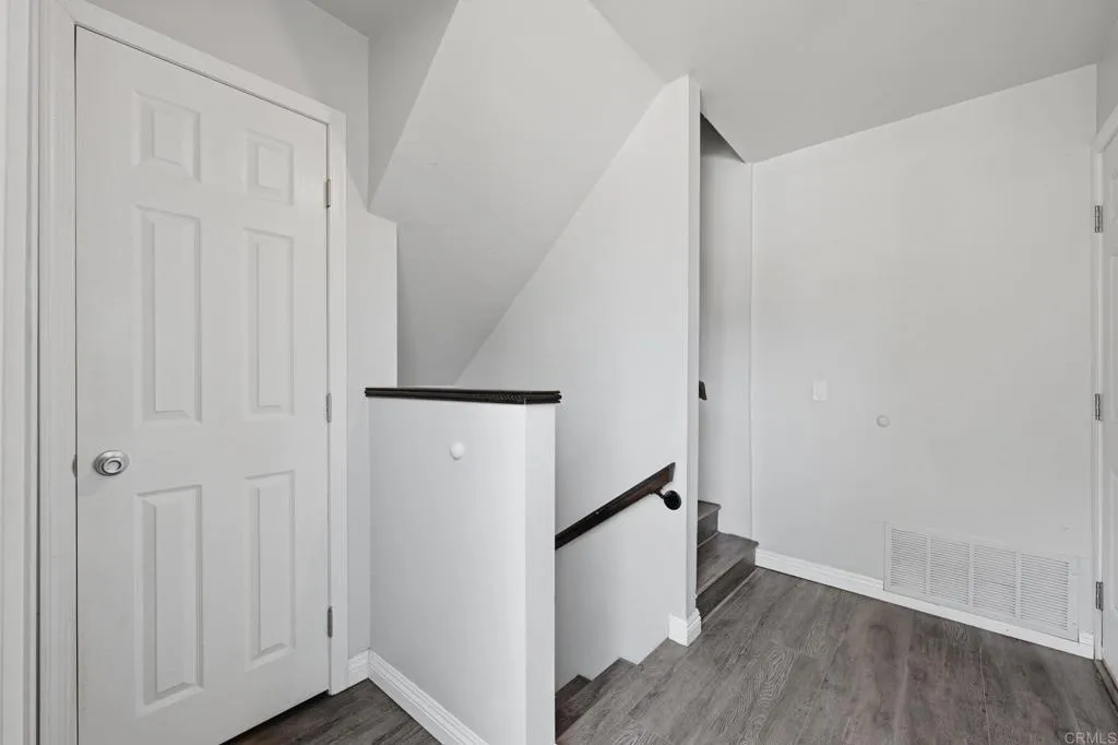 https://cdn.realtyfeed.com/cdn/127/306721621/877cc2ba1bb4327f2c85af5cb2592710.webp