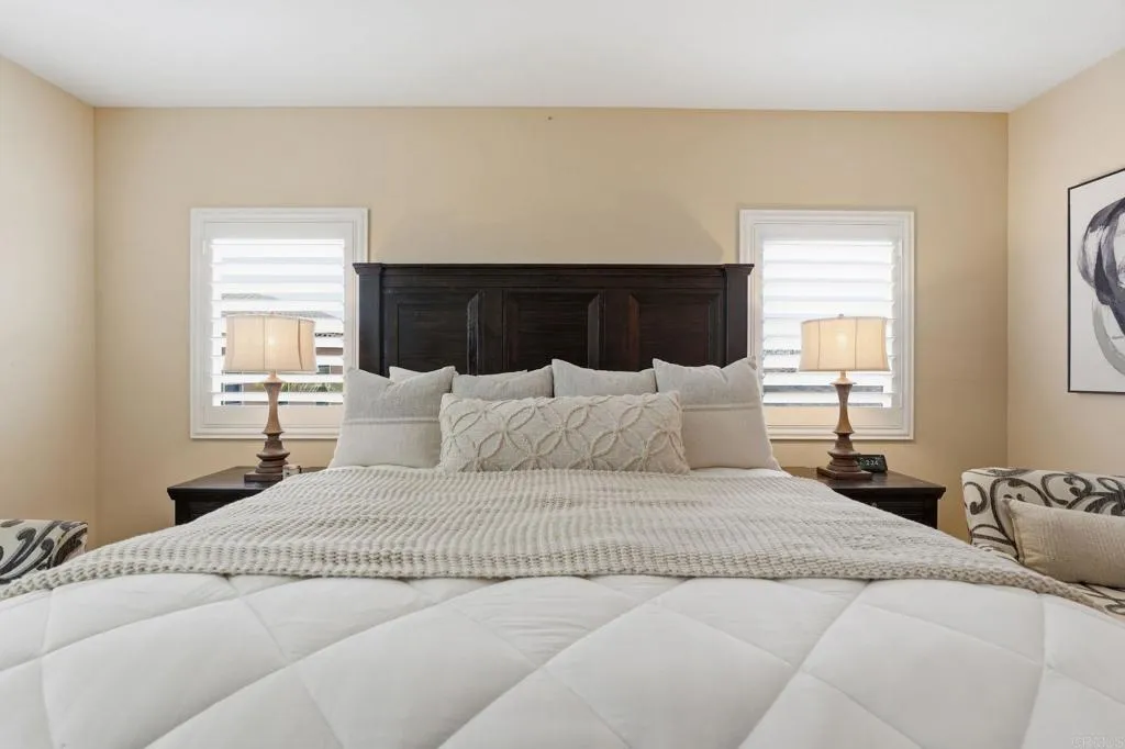 https://cdn.realtyfeed.com/cdn/127/306721623/194c0998415c506f466f693e1bb6df50.webp