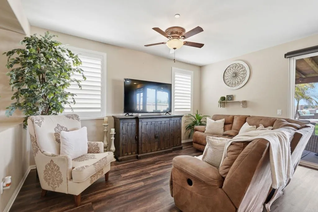 https://cdn.realtyfeed.com/cdn/127/306721623/d93672fb595cb83bdc3f0928ab6ef2aa.webp