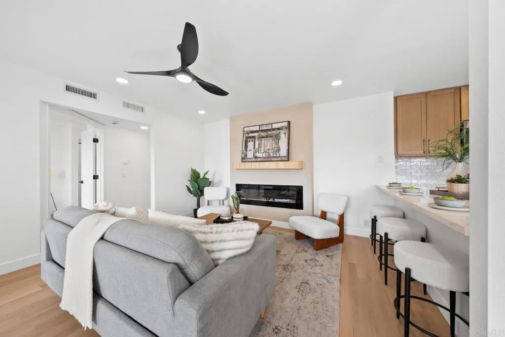 https://cdn.realtyfeed.com/cdn/127/306721626/099897a2cb0a5f4c8cc33db391159fa2.webp