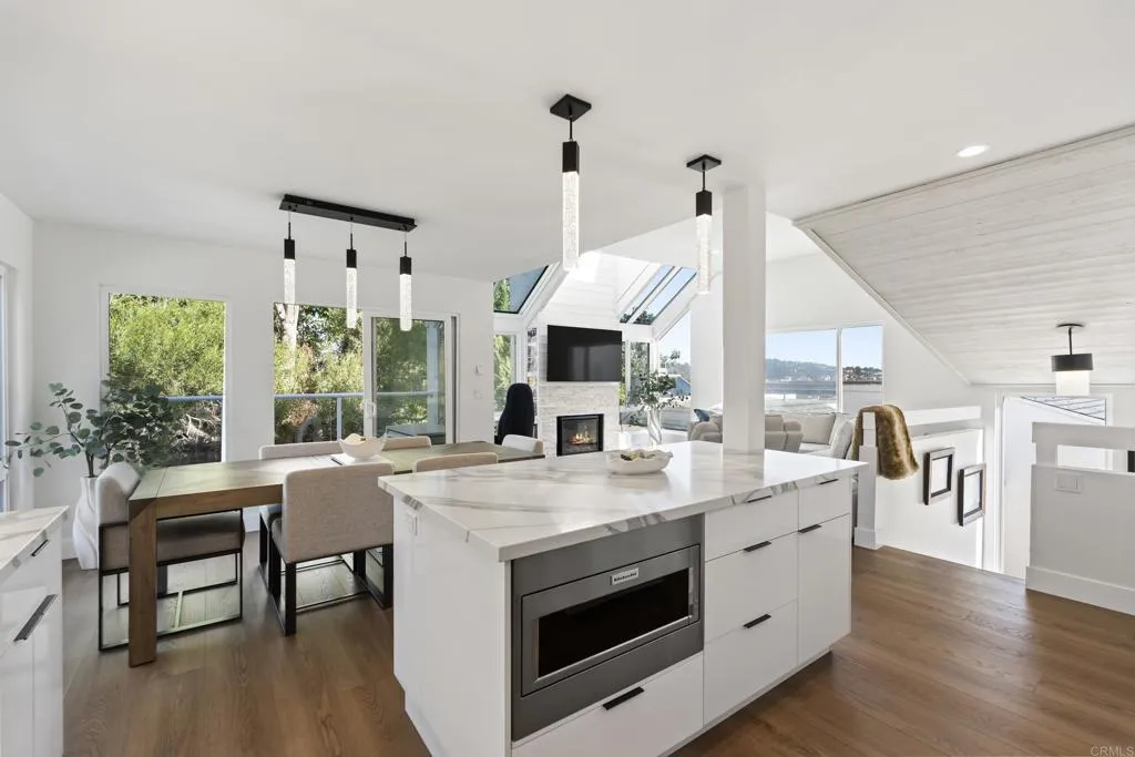 https://cdn.realtyfeed.com/cdn/127/306721641/b9d831bdc24b47df6db95f35d53f608e.webp
