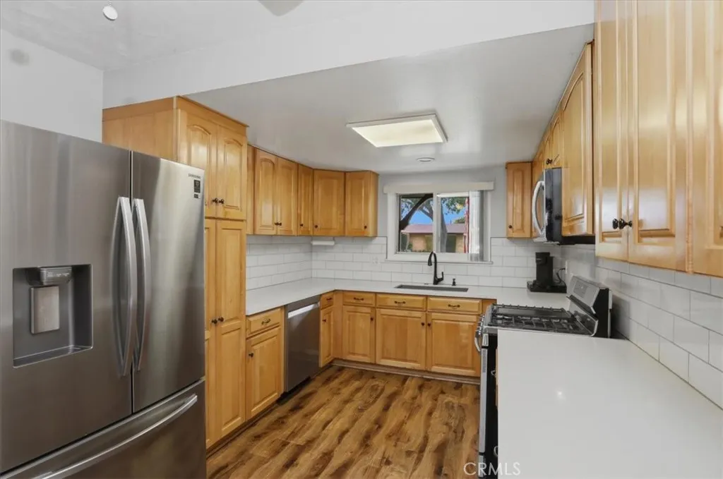1059 Placid Drive, Corona, CA 92878 - Photo 5 of 36, Corona, CA