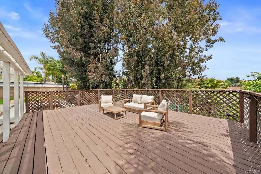 https://cdn.realtyfeed.com/cdn/127/306721689/01c912e4a5c0269c1bd46bd2d270a898.webp