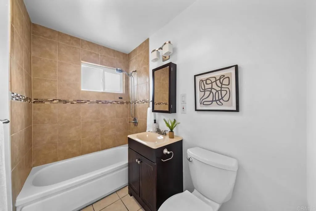 https://cdn.realtyfeed.com/cdn/127/306721689/c4dac461fadf685d50d8d33d7a1b4040.webp