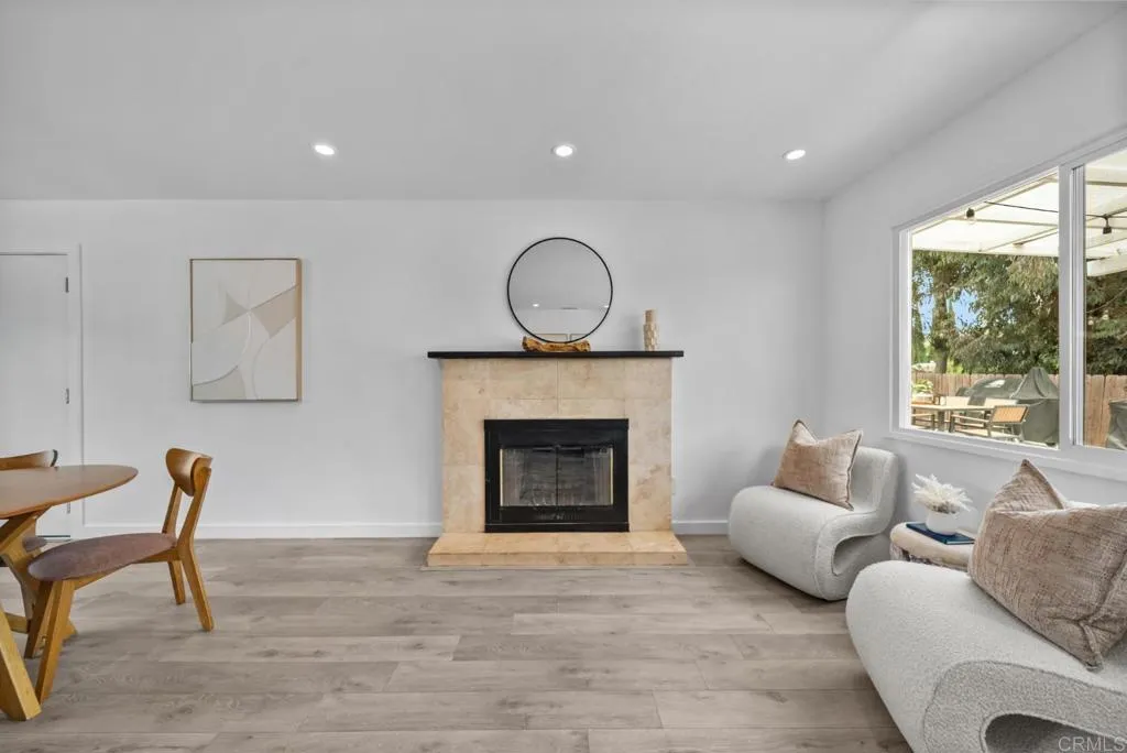 https://cdn.realtyfeed.com/cdn/127/306721689/ce2f2fc35a5da0f6a7bf6b2bb31cb790.webp