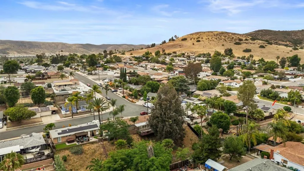 https://cdn.realtyfeed.com/cdn/127/306721689/d8f067b17f8d1bf365ebc3c694df9ac1.webp